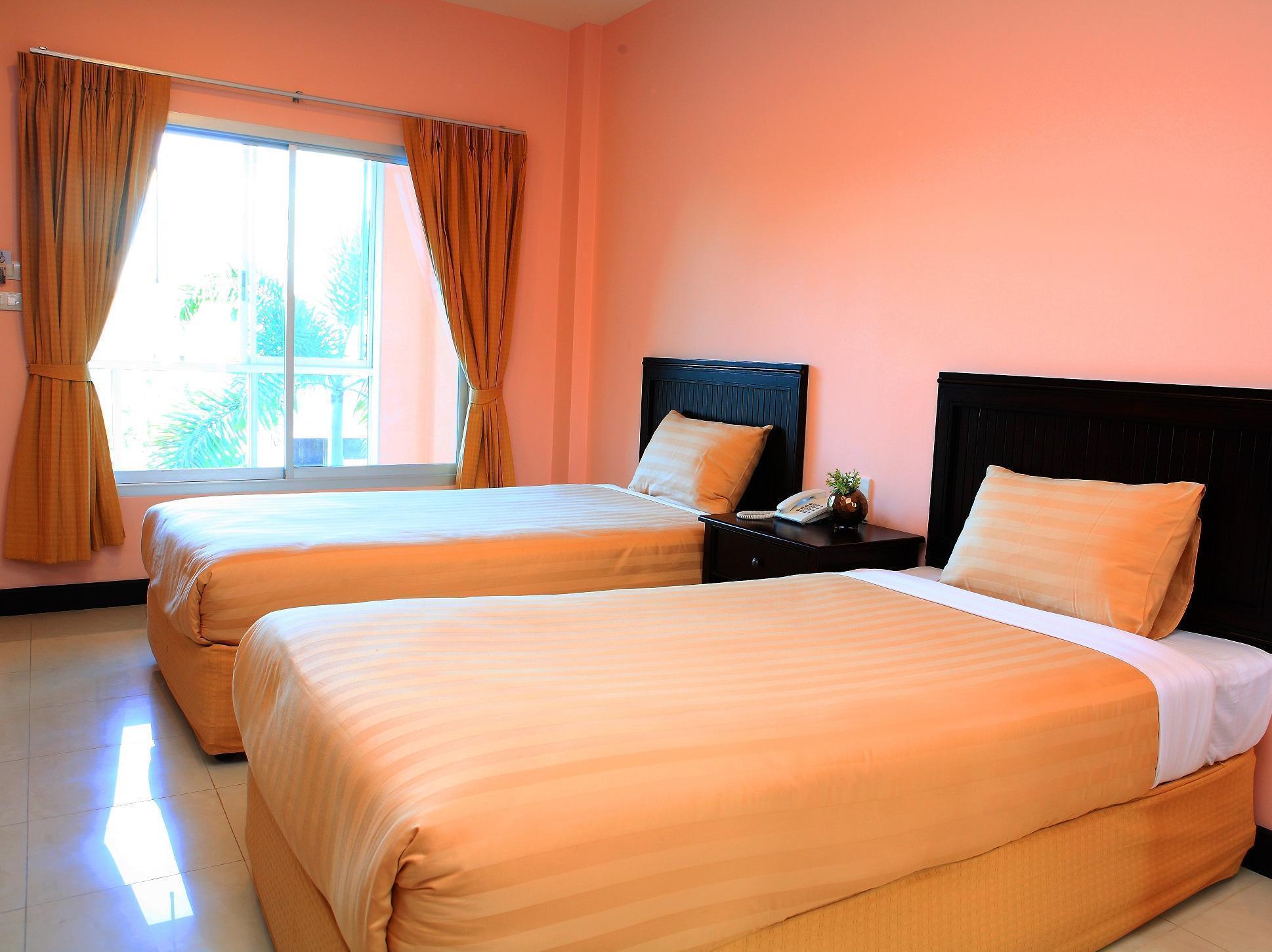 The Victory Hotel Ban Muang Daeng Bagian luar foto